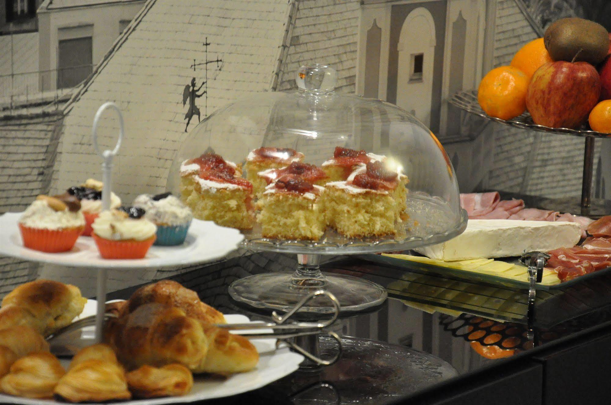 Bed and Breakfast The Royals Experience à Naples Extérieur photo