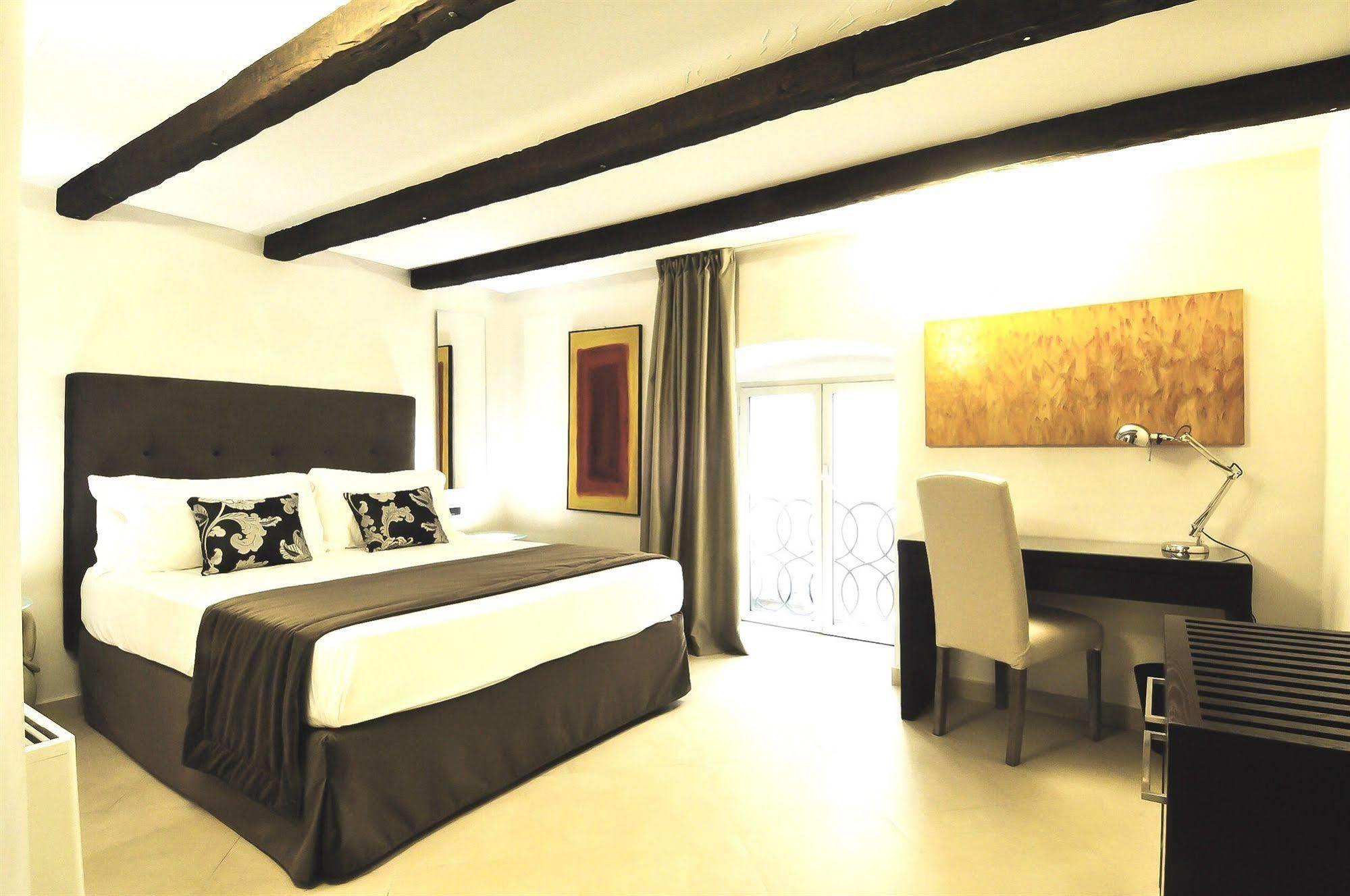 Bed and Breakfast The Royals Experience à Naples Extérieur photo